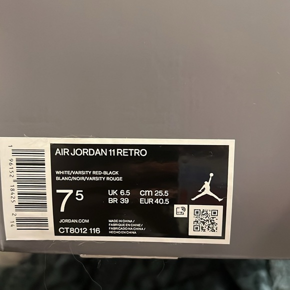 Jordan 11 cherry - Picture 4 of 4